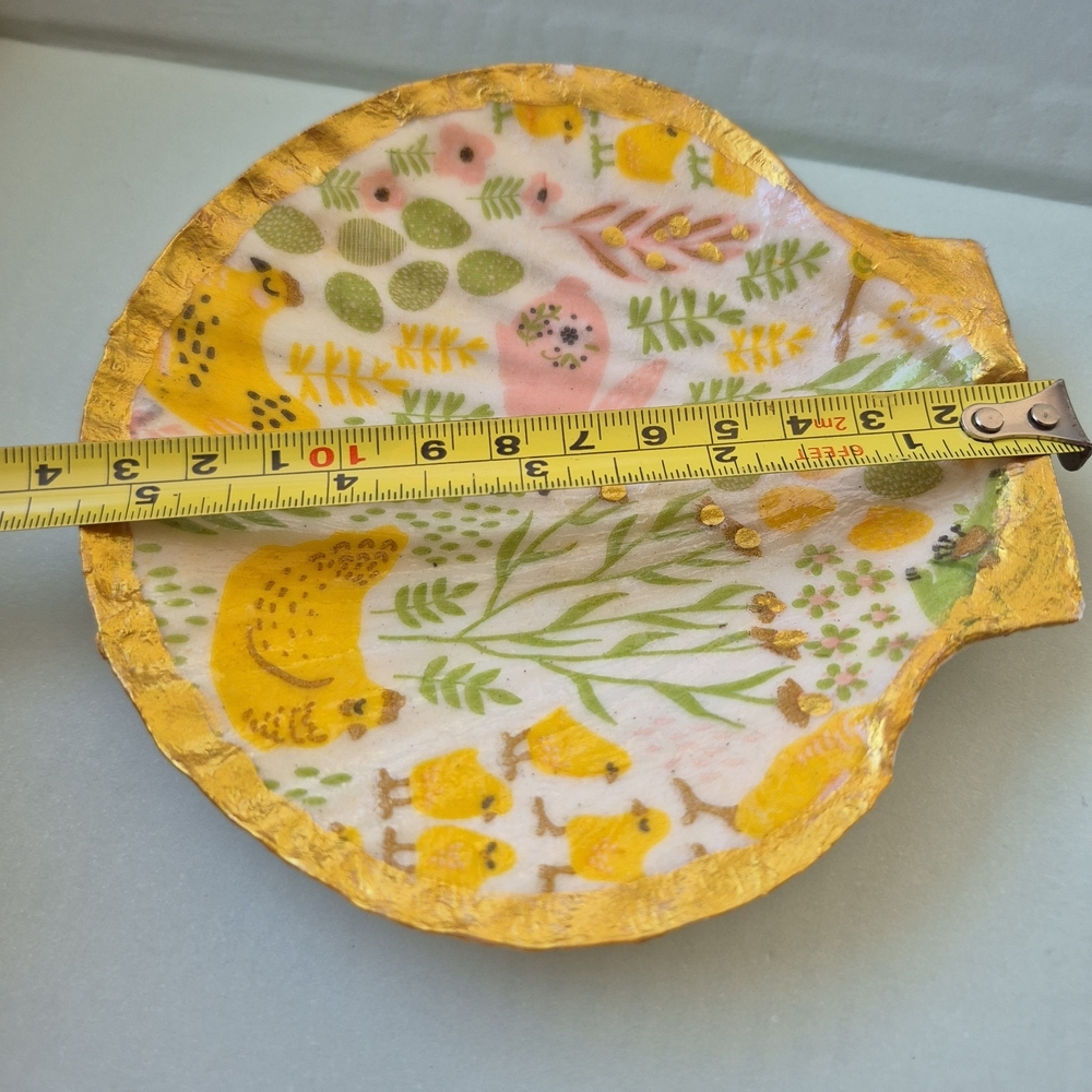 Farm House Easter Decoupage Seashell Chickens Bunnies Flowers Eggs Gold Accents - Picture 5 of 6
